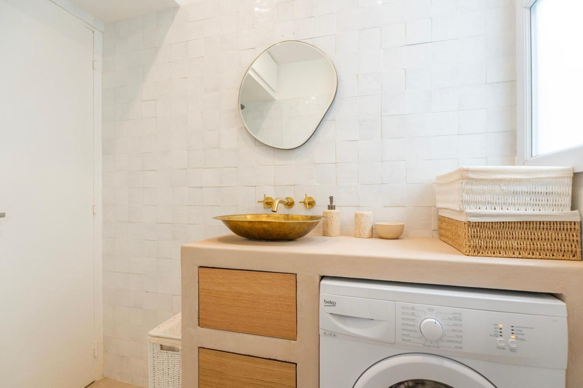 Urban Retreat In Historic Quarter Appartamento *