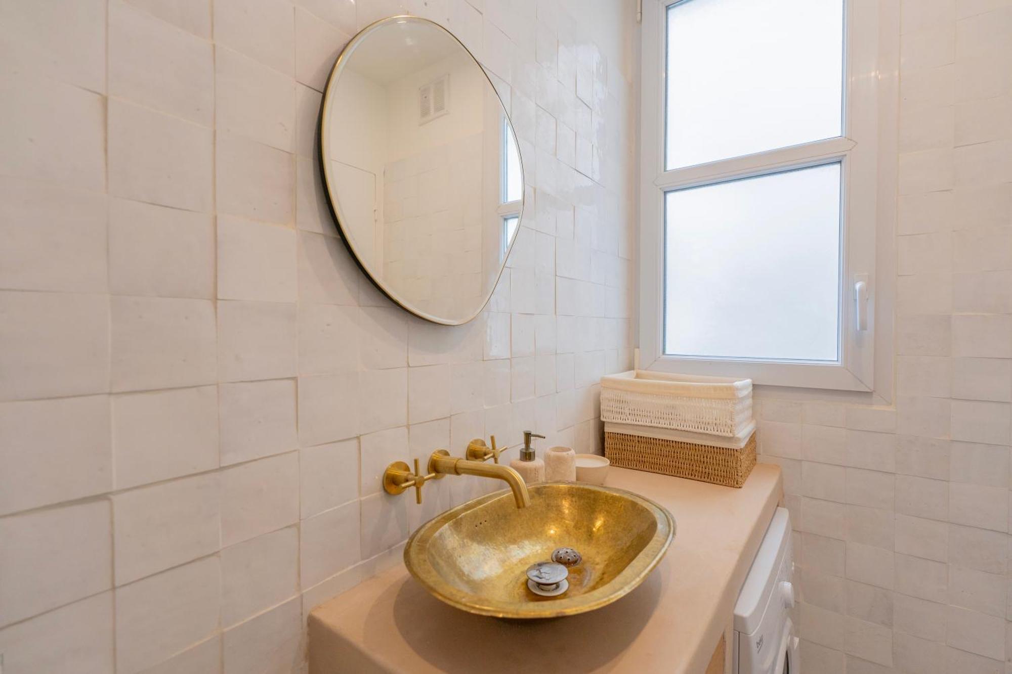 Urban Retreat In Historic Quarter * Parigi