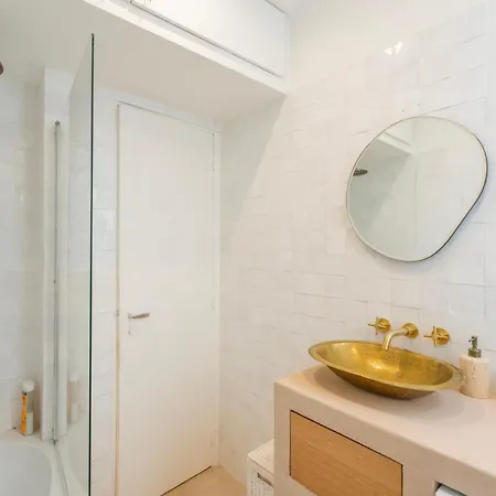 Urban Retreat In Historic Quarter Appartamento